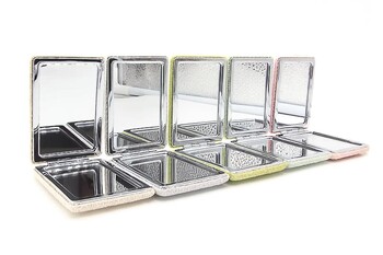  Kumaş Kaplamalı Fiyonk ve Figürlü 2’li Dikdörtgen Kompakt Ayna - Thumbnail