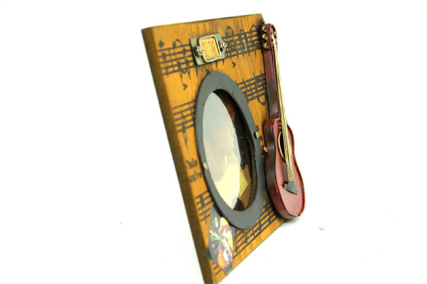 Dekoratif Metal Çerçeve Gitar Dekorlu ( 25 İS ) - 3