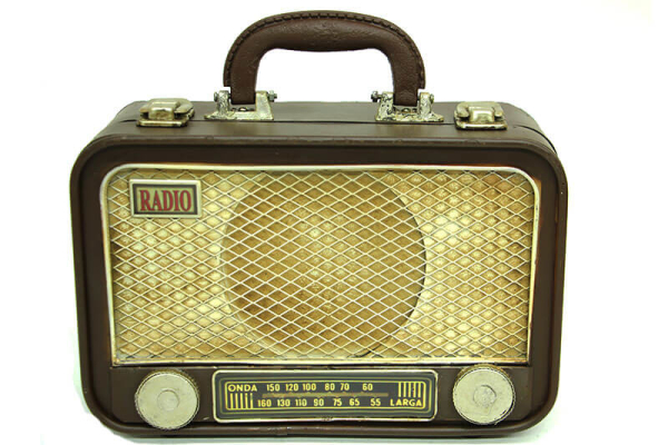 Dekoratif Metal Radyo Bavul - 1