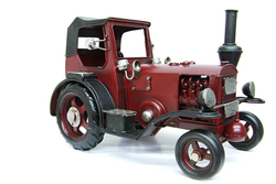 Vintage Kırmızı Traktör Modeli - 1