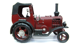 Vintage Kırmızı Traktör Modeli - 2