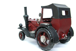 Vintage Kırmızı Traktör Modeli - 3