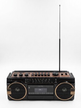 CROWNWELL - Crownwell Siyah Bluetooth Destekli Nostaljik Kaset Çalar ve Taşınabilir Radyo (1)