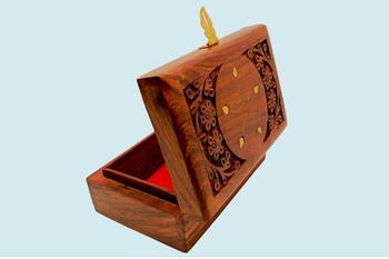 El Oyma Yaprak Motifli Ahşap Takı Kutusu - Thumbnail